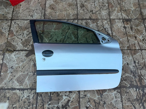 Porta Dianteira Direita Peugeot 206 207 1999 Até 2013 Dianteira Direito Cinza
