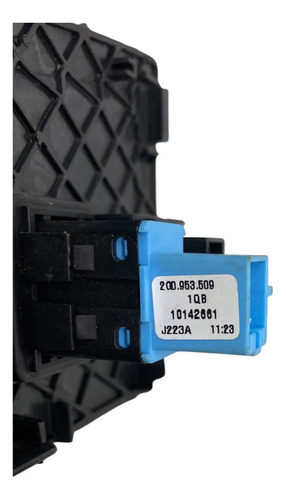 Botao Pisca Alerta C\ Moldura Vw Polo Nivus Virtus 200953509 Preto - Imagem 6