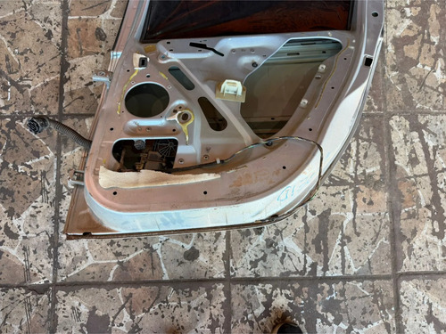 Porta Traseira Direita Peugeot 206 207 Sw Escapade Original Traseira Direita Cinza - Imagem 7
