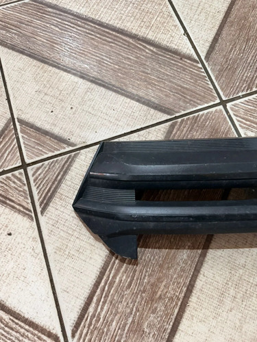 Grade Dianteira Radiador Fiat Mobi 2020 A 2024 100264200 Preto Fosco - Imagem 2