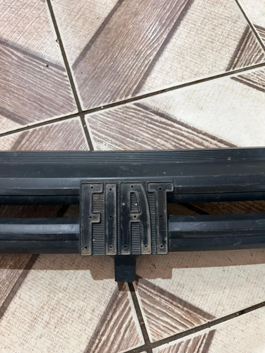 Grade Dianteira Radiador Fiat Mobi 2020 A 2024 100264200 Preto Fosco - Imagem 3