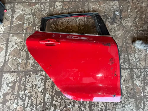 Porta Traseira Direita Peugeot 208 2014 Até 2018 Traseira Direita Vermelho