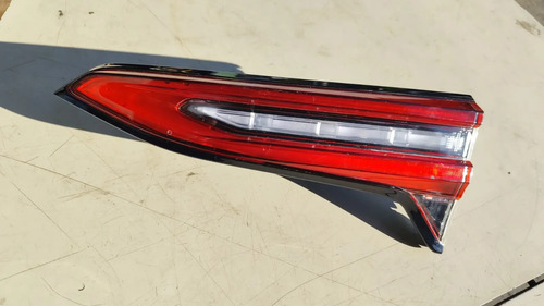Lanterna Mala Toyota Sw4 Srx Srv Sr 2021/2024 Led Original Direito/passageiro Vermelho