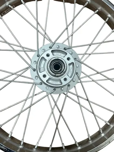Roda Dianteira Ybr/ Factor 125 00/08 Original Usado Prateado Prateado - Imagem 2