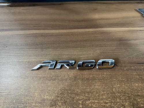 Emblema Adesivo Cromado Tampa Traseira Original Fiat Argo Cromado - Imagem 2