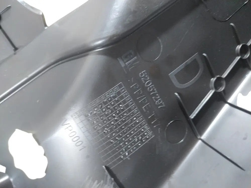 Moldura Inferior Porta Malas Ld Chevrolet Onix 2013/2018 - Imagem 6