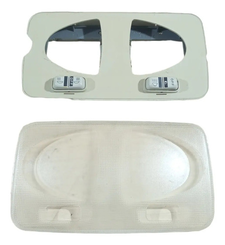 Luz Teto Interna Fiat Idea Com Detalhe