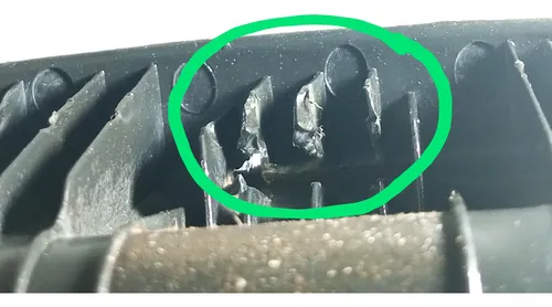 Moldura Acabamento Banco Traseiro Esquerdo Honda Fit 16 A 21 - Imagem 7