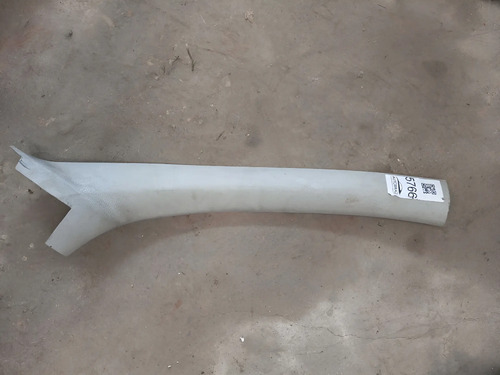 Moldura Dianteira Esquerda Peugeot 206 98/10 9625053377