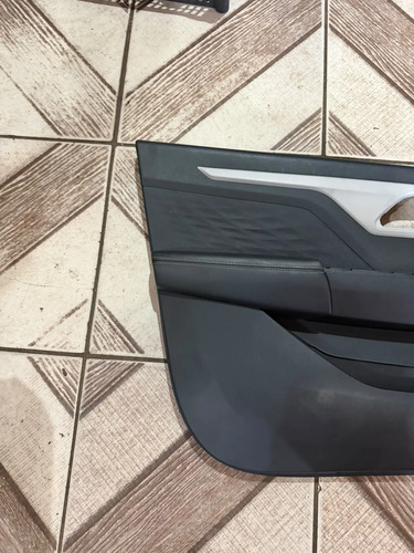 Forro Porta Dianteira Esquerda Jac E-js1 2022 Até 2025 Preto - Imagem 2