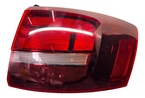 Lanterna Traseira Direita Volkswagen Jetta 2015 2018 Oem Direito/passageiro Vermelho