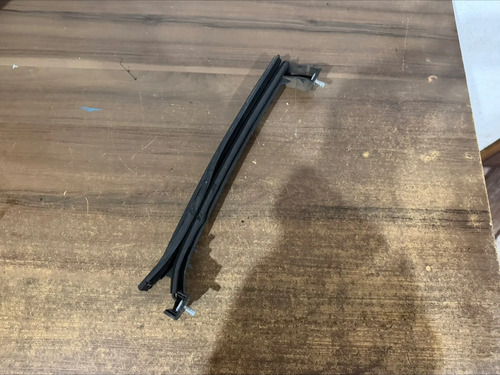 Guia Vidro Traseiro Esquerdo 52046212 Fiat Argo 2017 A 2020 Preto