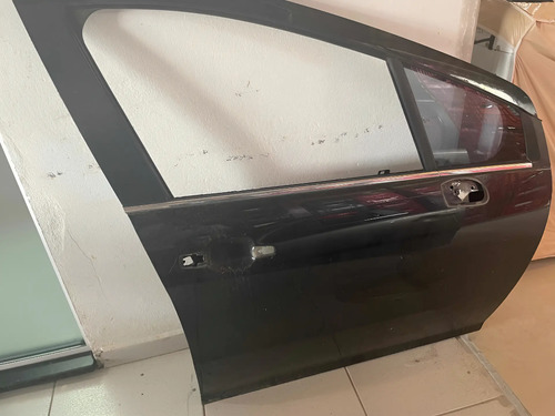 Porta Dianteira Direita Peugeot 408 Direito Preto - Imagem 1