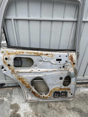 Porta Traseira Esquerda Corsa Sedan 2000 Traseira Esquerdo Prateado - Imagem 4
