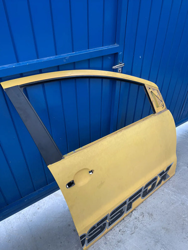 Porta Dianteira Direita Cross Fox 2006 A 2010 Dianteira Direita Amarelo