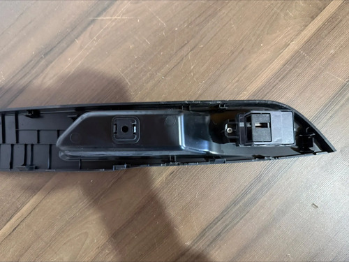 Moldura Botão Vidro Traseiro Direito Jac E-js1 2023 Original - Imagem 6