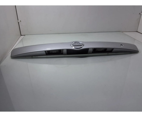 Nissan Versa Aplique Moldura Tampa Traseira 2012 A 2016