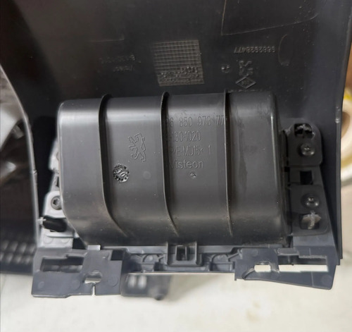 Acabamento Console Tras Peugeot 3008 2011 A 2016 - Imagem 4