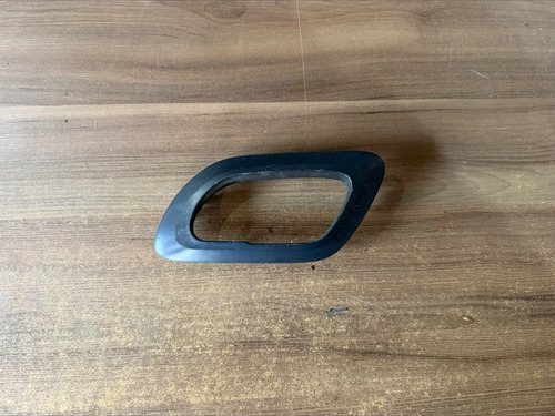 Moldura Maçaneta Traseiro Esquerdo Peugeot 3008 2011/2014 Preto Dianteira - Imagem 2