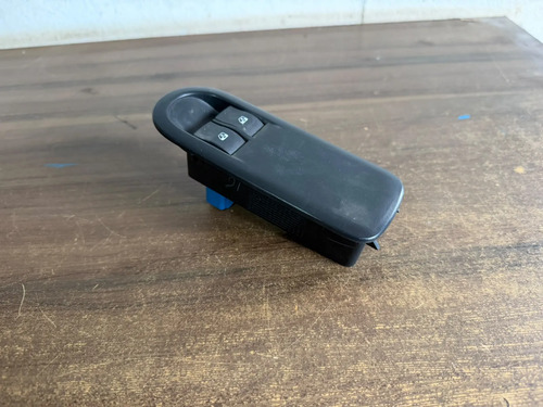 Botão Vidro Dianteiro Esquerdo Duplo Renault Duster Sandero - Imagem 2