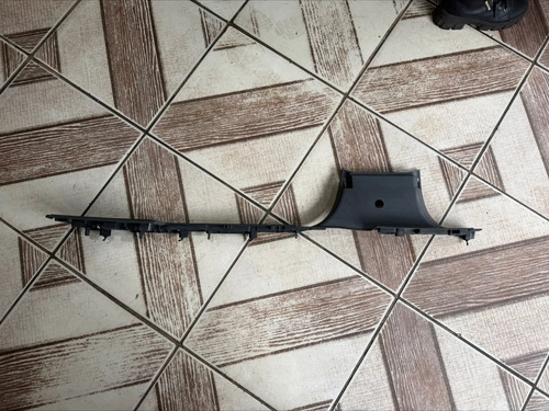 Soleira Dianteira Direito Volkswagen Amarok 2011/2020 Cinza-escuro