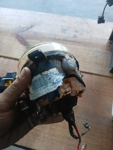 Farol Milha Lado Direito Chery Face 2012 Com Detalhes Usado Branco - Imagem 7