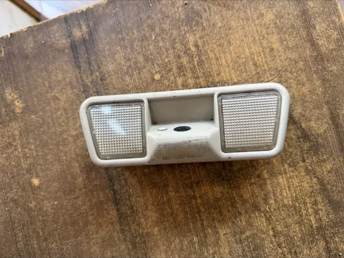 Luz Teto Cortesia Gm Astra/ Vectra 1998/1999 Gm 90439044