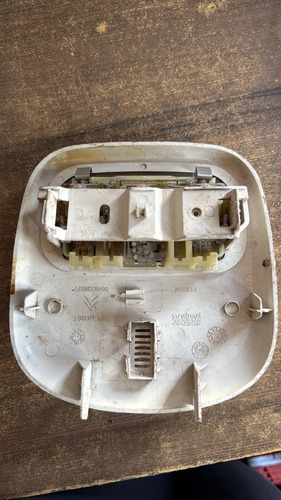 Luz De Teto Cortesia Citroen C4 Pallas 9648338577 Original - Imagem 3