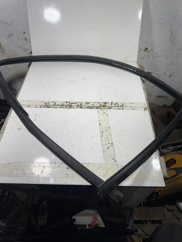 Borracha Canaleta Vidro Porta Diant Esquerda Lancer 2015 Usa - Imagem 3