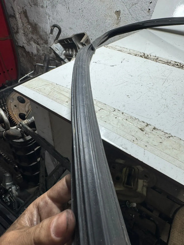 Borracha Canaleta Vidro Porta Diant Esquerda Lancer 2015 Usa - Imagem 5