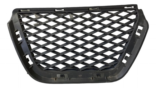 Grade Dianteira Direita Mitsubishi Pajero Tr4 2010 2015 Oem Preto Natural