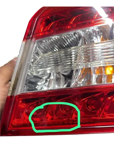 Lanterna Nissan Sentra 2013 A 2018 Com Led Direito Original Vermelho - Imagem 2