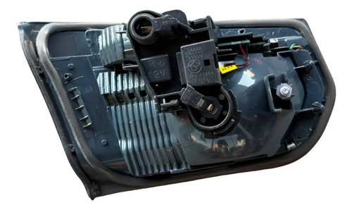 Lanterna Tampa Traseira Direita Bmw 320i 2.0 2013 A 2016 Original Usada Direito/passageiro Vermelho - Imagem 2