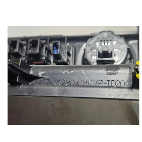 Moldura Com Comando Hilux /sw4 2016/2025 55407kk280 Ba. Vx. - Imagem 2