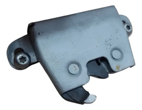 Fechadura Tampa Traseira Esquerda Fiat Strada 2014 A 2020