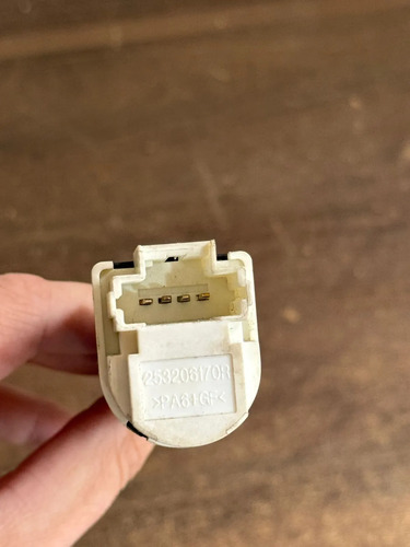 Interruptor Luz Freio Kwid Logan Duster Sandero Master - Imagem 4