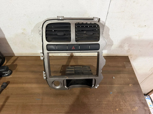 Moldura Painel Central C/ Difusor Ar Kia Bongo Até 2012 - Imagem 2
