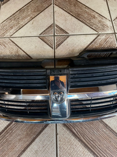 Grade Parachoque Dianteiro Dodge Journey 2.7 V6 2012 Preto Preto Brilhante - Imagem 3
