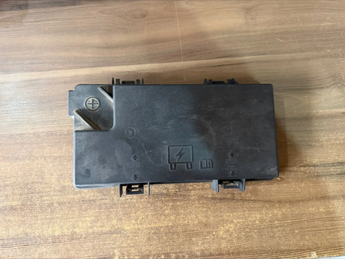 Tampa Caixa De Fusível Jeep Cherokee 2012 R62337001