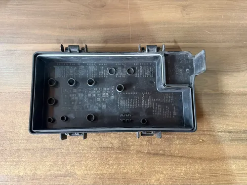 Tampa Caixa De Fusível Jeep Cherokee 2012 R62337001 - Imagem 4