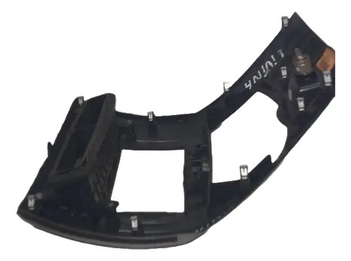Moldura Painel Central Difusor De Ar Nissan Lívina 2007/2014 - Imagem 4
