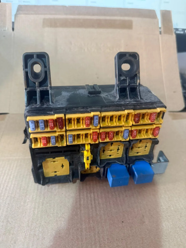 Caixa Fusível Interna Kia Bongo 2.5 Original 91330-4e884