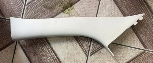 Moldura Coluna Dianteira Esquerda Dodge Journey 2009 2010