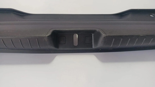 Moldura Tampa Porta Malas Fiat Argo Preto - Imagem 5