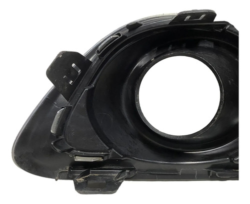Moldura Farol Milha Esquerdo Renault Sandero 2015 2019 Oem Preto Esquerdo - Imagem 9