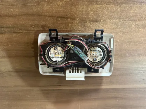 Luz Teto Cortesia Central Fiat Freemont 2012 2016 Original - Imagem 2