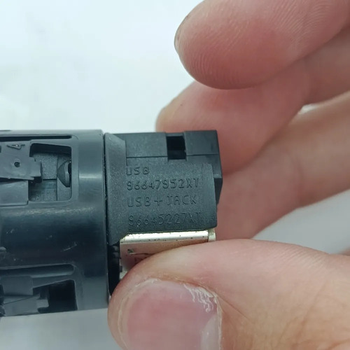 Entrada Usb Aux Peugeot 308 408 208 2008 C3 C4 Cactus - Imagem 7