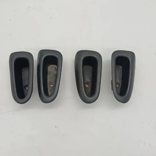 Conjunto Puxador Porta Peugeot 206 207 2008 09 10 11 12 13