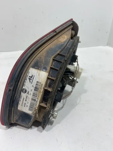 Lanterna Tampa Dir Fiat Grand Siena 12/20 Original 518501640 Direito/passageiro - Imagem 3