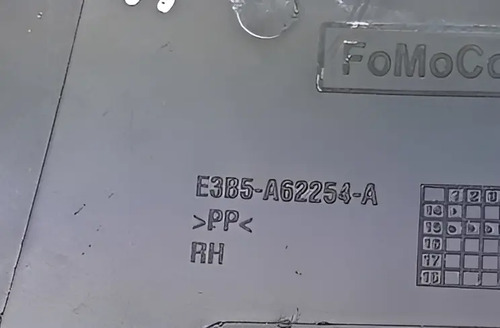 Acabamento Banco Dianteiro Direito Ford Ka 2015 À 2017 - Imagem 2